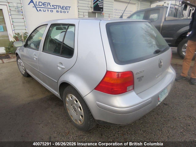 40075291 :رقم المزاد ، 9BWEL61J744035839 vin ، 2004 Volkswagen Golf مزاد بيع