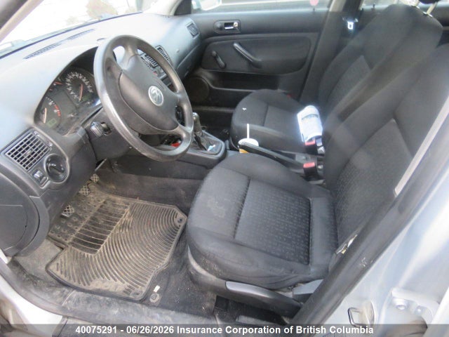 40075291 :رقم المزاد ، 9BWEL61J744035839 vin ، 2004 Volkswagen Golf مزاد بيع