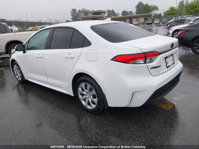 Toyota COROLLA LE 2026 5YFB4MDE1TP433962 Image 3