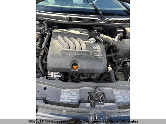 40075311 :رقم المزاد ، 9BWBK21JX24060729 vin ، 2002 Volkswagen Golf مزاد بيع