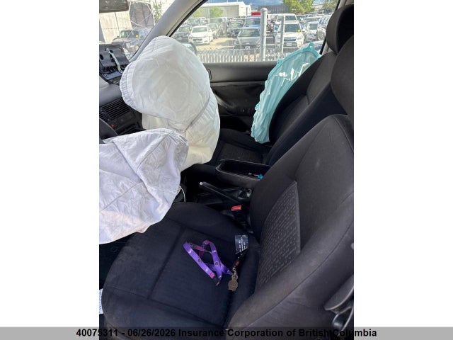 40075311 :رقم المزاد ، 9BWBK21JX24060729 vin ، 2002 Volkswagen Golf مزاد بيع