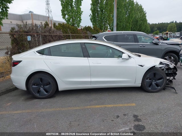 2020 Tesla Model 3 მანქანა იყიდება აუქციონზე, vin: 5YJ3E1EA0LF669977, აუქციონის ნომერი: 40075336