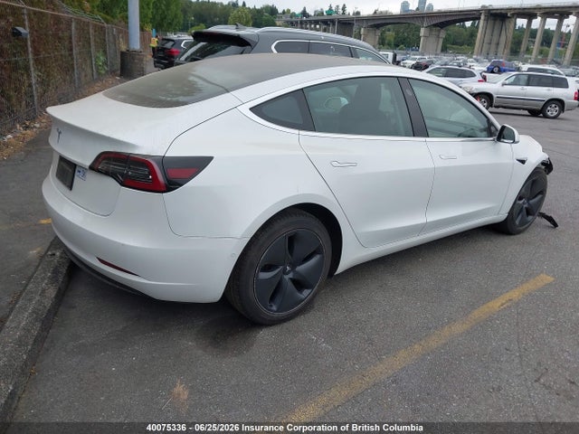 2020 Tesla Model 3 მანქანა იყიდება აუქციონზე, vin: 5YJ3E1EA0LF669977, აუქციონის ნომერი: 40075336