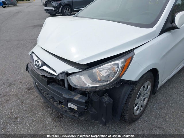 40075339 :رقم المزاد ، KMHCT4AE1EU770533 vin ، 2014 Hyundai Accent Gl مزاد بيع