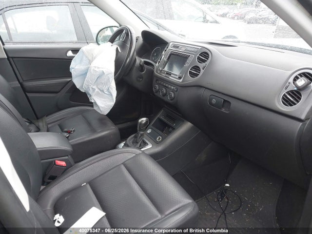 WVGNV7AX1HK032530 Volkswagen Tiguan Wolfsburg