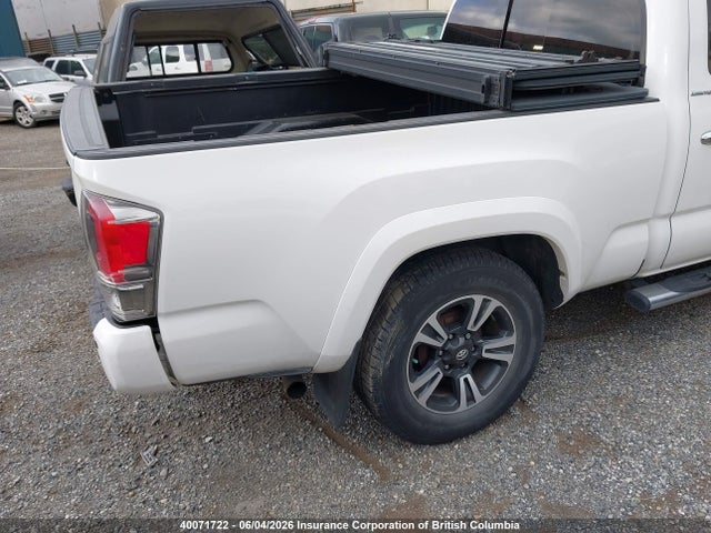 40071722 :رقم المزاد ، 5TFHZ5BN1HX021280 vin ، 2017 Toyota Tacoma Double Cab/limited مزاد بيع