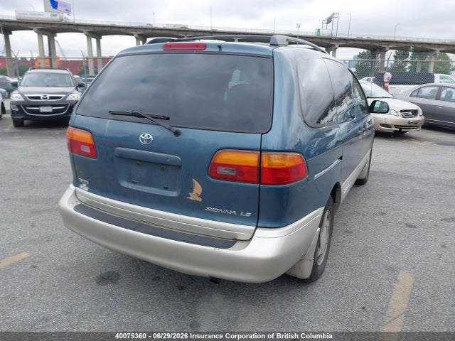 Продажа на аукционе авто 2000 Toyota Sienna Le/xle, vin: 4T3ZF13C4YU211047, номер лота: 40075360