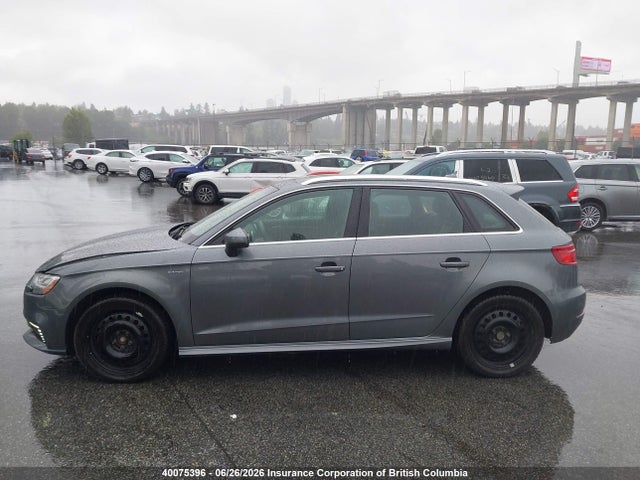 Продажа на аукционе авто 2018 Audi A3, vin: WAUSPBFF2JA085119, номер лота: 40075396