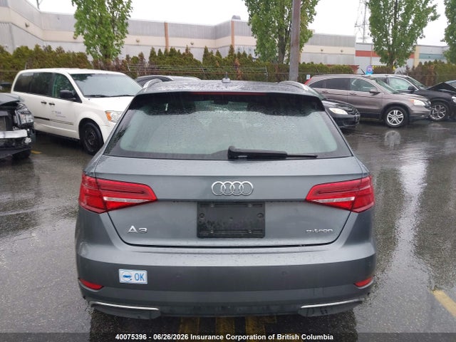 Продажа на аукционе авто 2018 Audi A3, vin: WAUSPBFF2JA085119, номер лота: 40075396