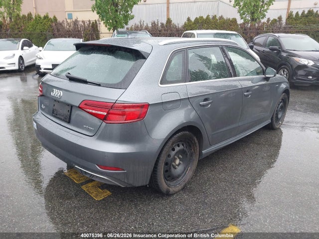 Продажа на аукционе авто 2018 Audi A3, vin: WAUSPBFF2JA085119, номер лота: 40075396