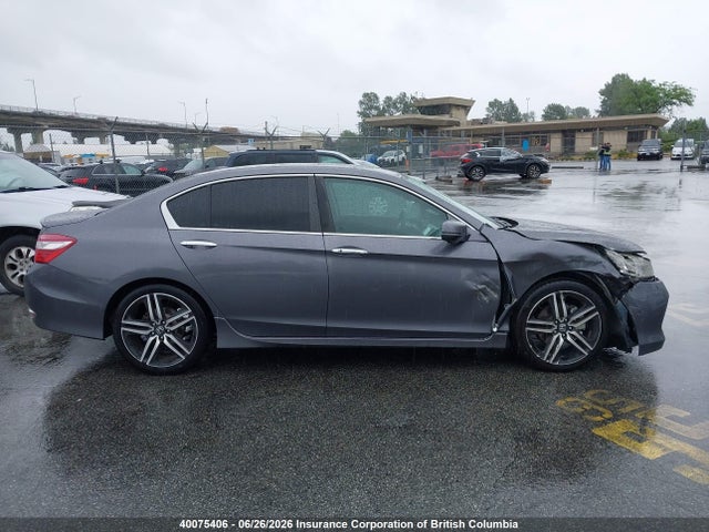 2017 Honda Accord Touring მანქანა იყიდება აუქციონზე, vin: 1HGCR2F09HA802303, აუქციონის ნომერი: 40075406