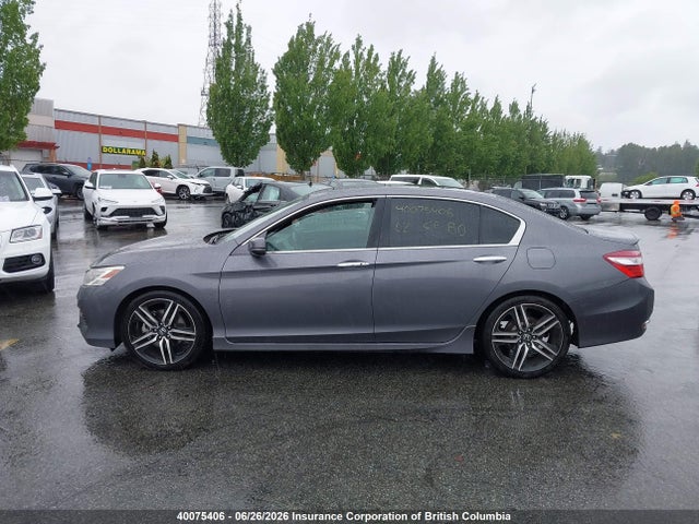 Auction sale of the 2017 Honda Accord Touring, vin: 1HGCR2F09HA802303, lot number: 40075406