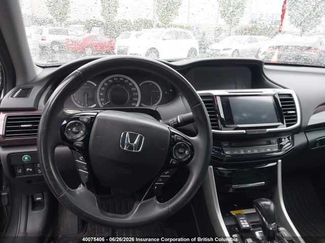2017 Honda Accord Touring მანქანა იყიდება აუქციონზე, vin: 1HGCR2F09HA802303, აუქციონის ნომერი: 40075406