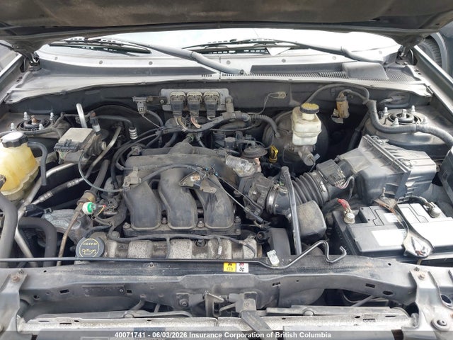 40071741 :رقم المزاد ، 1FMCU94185KA29939 vin ، 2005 Ford Escape Limited مزاد بيع