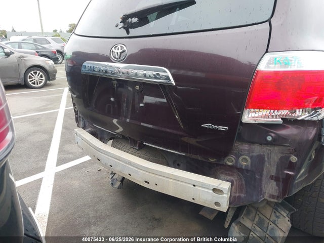 40075433 :رقم المزاد ، 5TDBK3EH2DS211660 vin ، 2013 Toyota Highlander V6 مزاد بيع