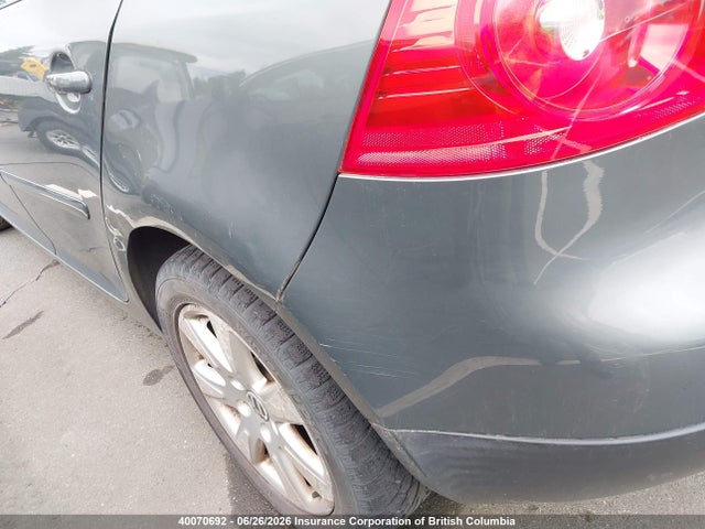 40070692 :رقم المزاد ، WVWDR71K87W008810 vin ، 2007 Volkswagen Rabbit مزاد بيع