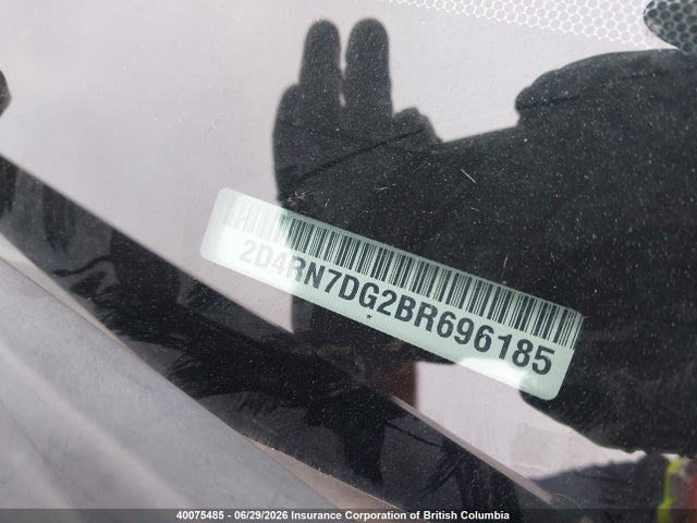 2011 Dodge Grand Caravan R/t მანქანა იყიდება აუქციონზე, vin: 2D4RN7DG2BR696185, აუქციონის ნომერი: 40075485