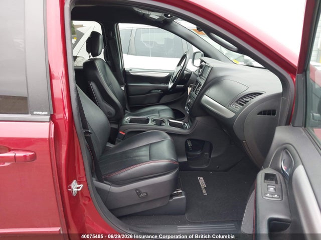 2011 Dodge Grand Caravan R/t მანქანა იყიდება აუქციონზე, vin: 2D4RN7DG2BR696185, აუქციონის ნომერი: 40075485