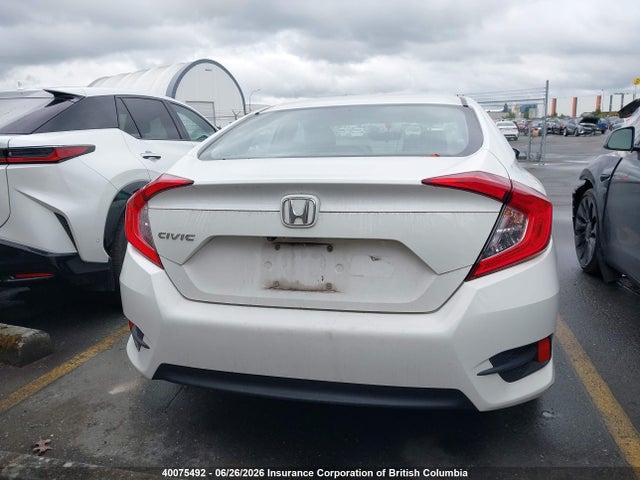 Honda Civic 2018 2HGFC2F52JH001178 Image 16