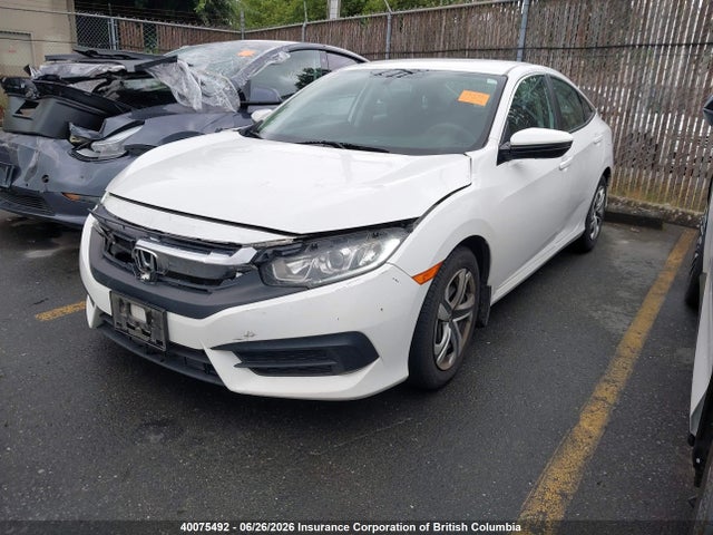 Honda Civic 2018 2HGFC2F52JH001178 Image 2