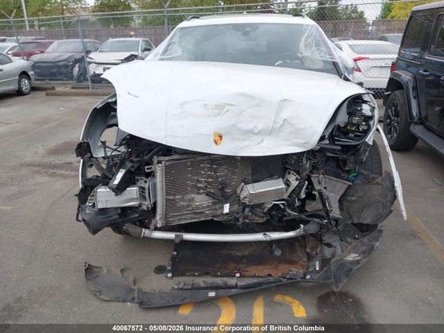 WP1AA2AY8PDA04302 Porsche Cayenne Platinum Edition