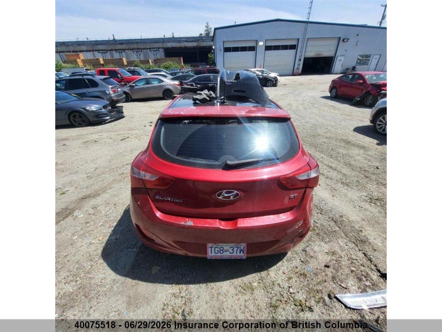 2013 Hyundai Elantra Gt მანქანა იყიდება აუქციონზე, vin: KMHD35LE8DU138795, აუქციონის ნომერი: 40075518