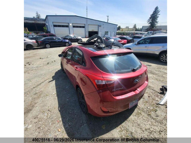 2013 Hyundai Elantra Gt მანქანა იყიდება აუქციონზე, vin: KMHD35LE8DU138795, აუქციონის ნომერი: 40075518