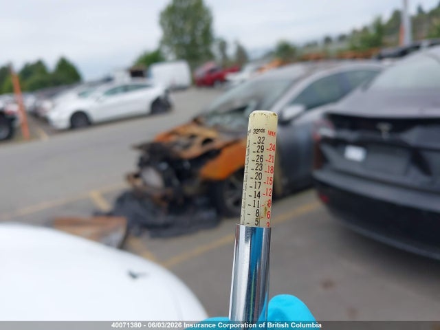 5YJ3E1EAXMF847833 Tesla MODEL 3