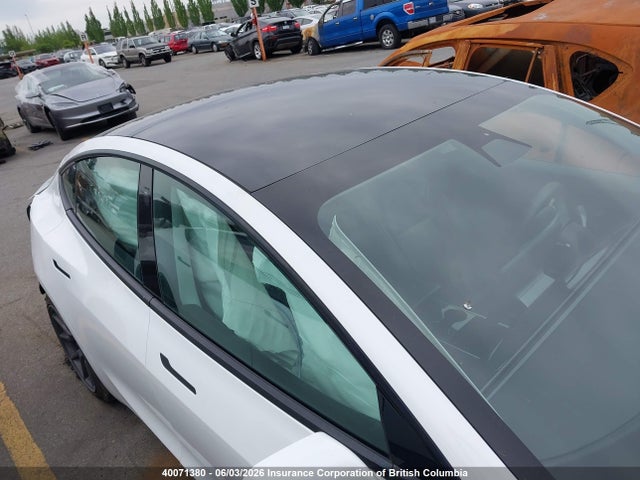 5YJ3E1EAXMF847833 Tesla MODEL 3