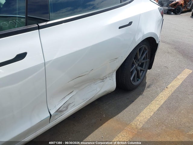 5YJ3E1EAXMF847833 Tesla MODEL 3