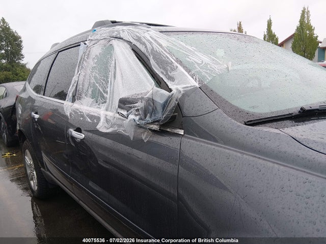 40075536 :رقم المزاد ، 1GNLRFED0AS118709 vin ، 2010 Chevrolet Traverse Lt مزاد بيع