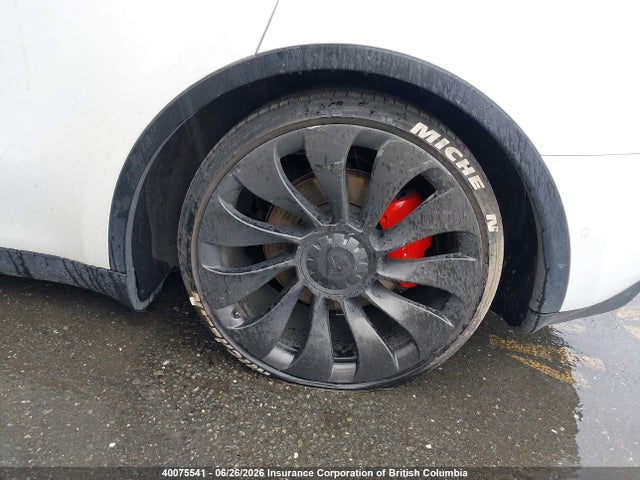 40075541 :رقم المزاد ، 7SAYGDEF7NF342012 vin ، 2022 Tesla Model Y مزاد بيع