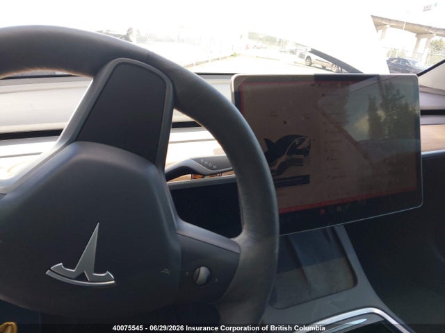 40075545 :رقم المزاد ، LRW3E1FA8PC891763 vin ، 2023 Tesla Model 3 مزاد بيع