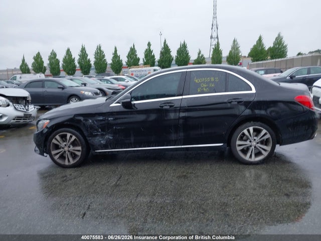 40075583 :رقم المزاد ، 55SWF4KB1HU192183 vin ، 2017 Mercedes-benz C 300 4matic مزاد بيع
