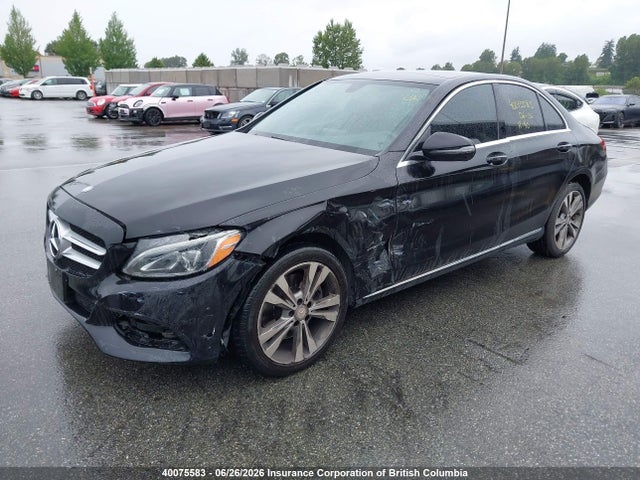40075583 :رقم المزاد ، 55SWF4KB1HU192183 vin ، 2017 Mercedes-benz C 300 4matic مزاد بيع