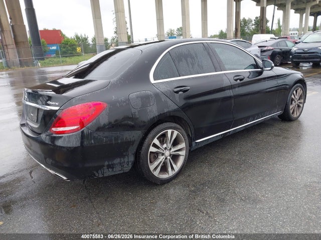 40075583 :رقم المزاد ، 55SWF4KB1HU192183 vin ، 2017 Mercedes-benz C 300 4matic مزاد بيع