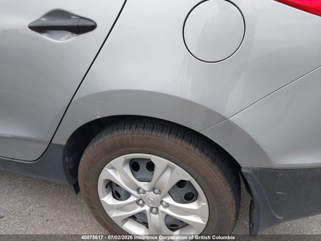 2011 Hyundai Tucson Gl/gls მანქანა იყიდება აუქციონზე, vin: KM8JTCACXBU227905, აუქციონის ნომერი: 40075617