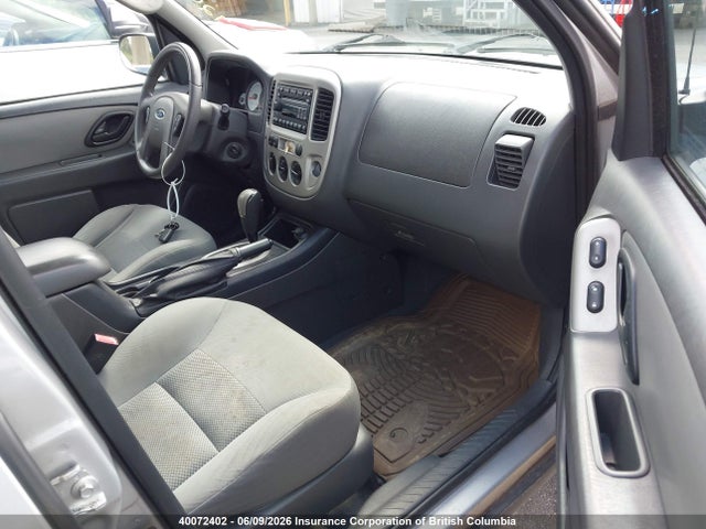 2007 Ford Escape Xlt მანქანა იყიდება აუქციონზე, vin: 1FMYU03197KA01010, აუქციონის ნომერი: 40072402