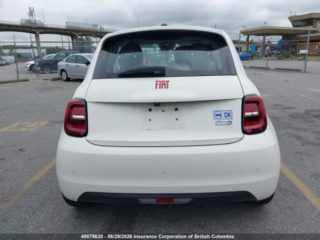 Fiat 500e Red 2024 ZFAFFAA46RX215930 Image 16