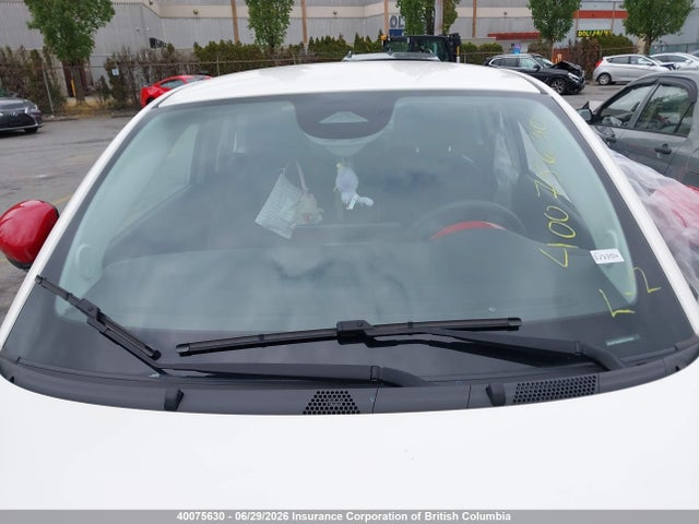 Fiat 500e Red 2024 ZFAFFAA46RX215930 Image 17