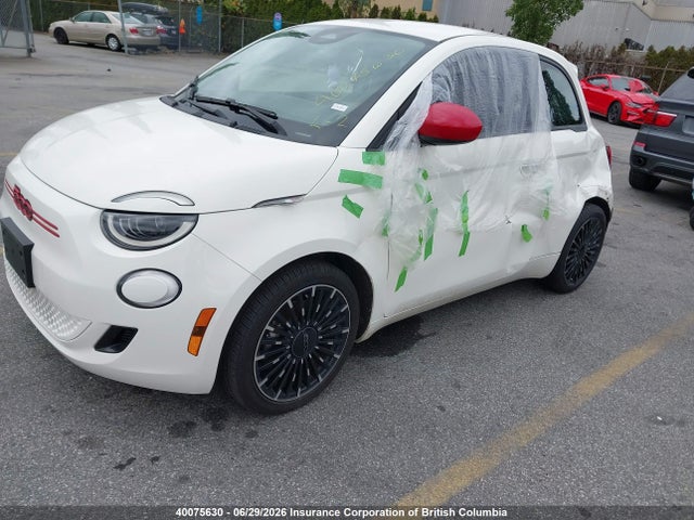 Fiat 500e Red 2024 ZFAFFAA46RX215930 Image 2