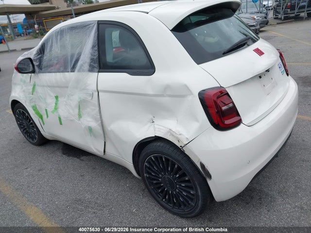 Fiat 500e Red 2024 ZFAFFAA46RX215930 Image 3