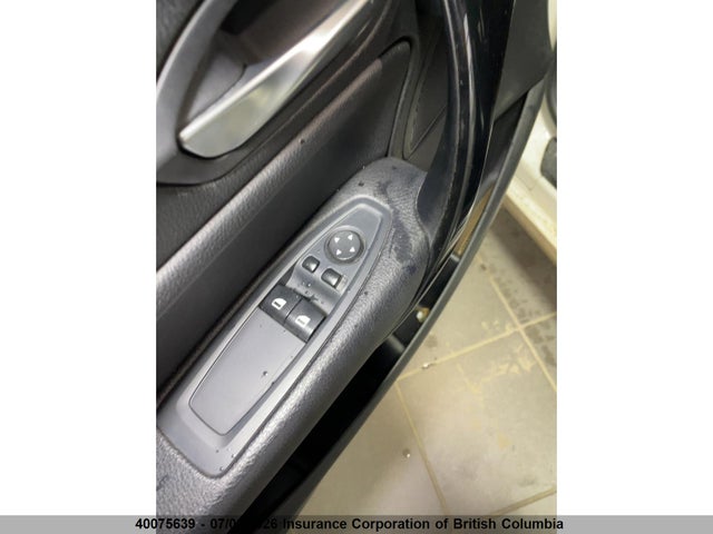 40075639 :رقم المزاد ، WBA1F7C56FV367450 vin ، 2015 Bmw 228i مزاد بيع