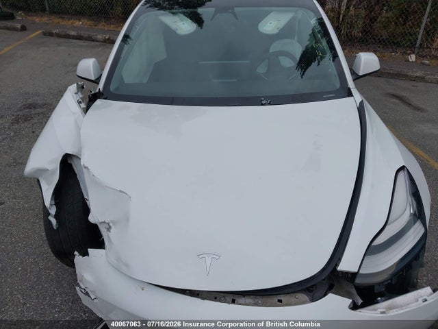 5YJ3E1EA7MF843285 Tesla MODEL 3