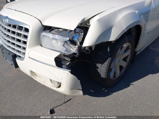 2005 Chrysler 300 Touring მანქანა იყიდება აუქციონზე, vin: 2C3JA53G15H572824, აუქციონის ნომერი: 40074397