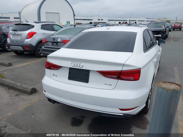WAUAUGFFXJ1061622 Audi A3