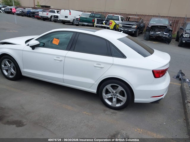 WAUAUGFFXJ1061622 Audi A3