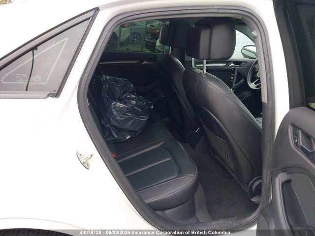 Продажа на аукционе авто 2018 Audi A3, vin: WAUAUGFFXJ1061622, номер лота: 40075729