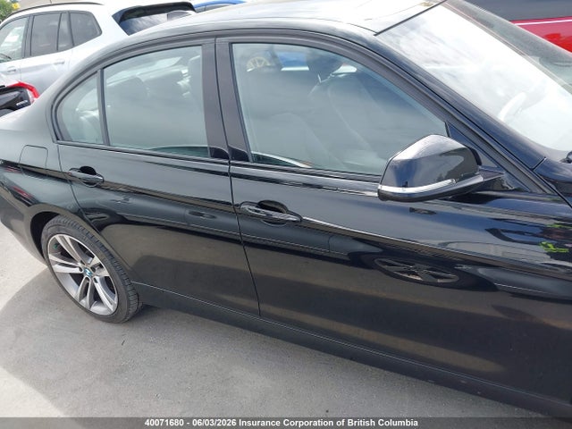 2013 Bmw 328 Xi მანქანა იყიდება აუქციონზე, vin: WBA3B3C57DF534287, აუქციონის ნომერი: 40071680