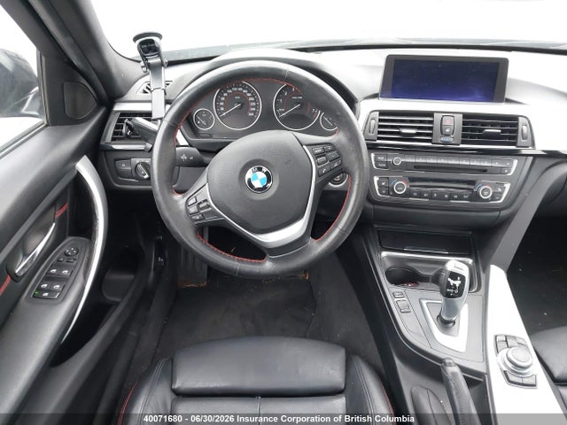 2013 Bmw 328 Xi მანქანა იყიდება აუქციონზე, vin: WBA3B3C57DF534287, აუქციონის ნომერი: 40071680